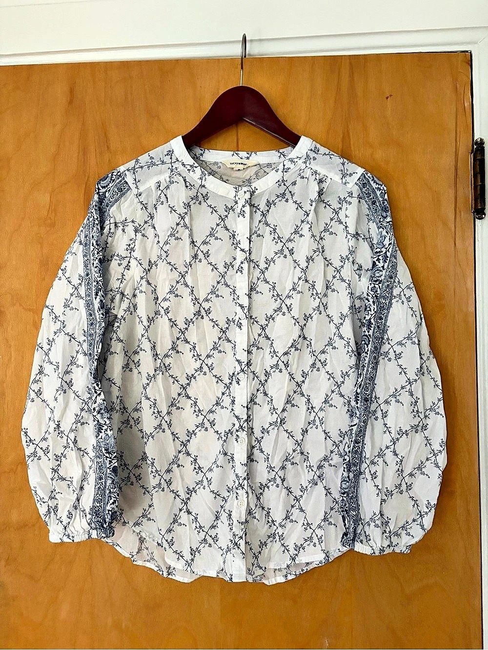 Lucky Brand Women's Geometric Blouse in White & Blue Size Medium